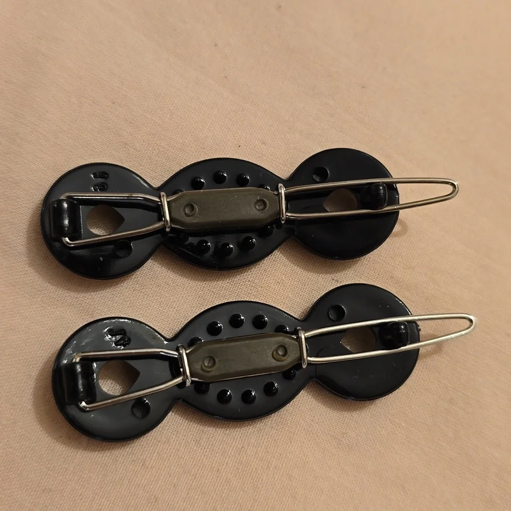 Goody Set of 2 Infinity Twist Hair Clips - NEW
